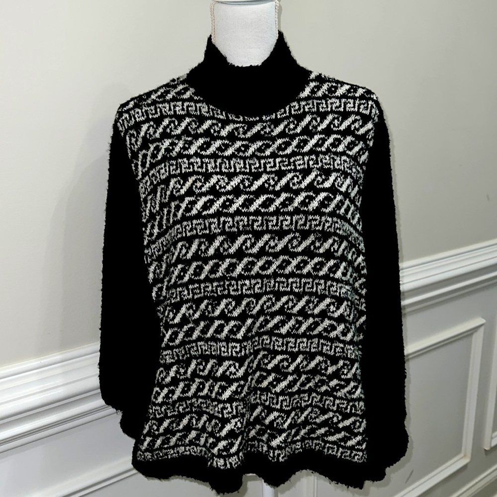 Free People Black and White Oversized Cotton Blend Sweater Poncho size XS - Picture 2 of 9